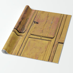 Papier Cadeau Armoire en bois marron fermé
