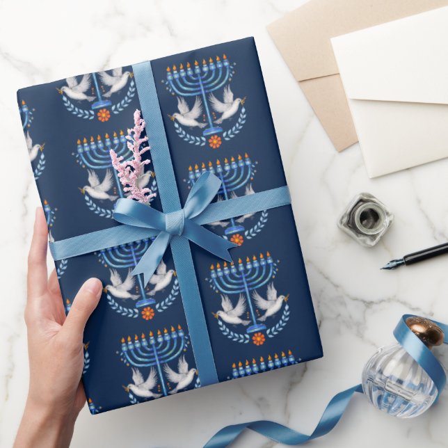 Papier Cadeau Art populaire cosy Hanoukka Menorah et Peace Dove (Cadeaux)
