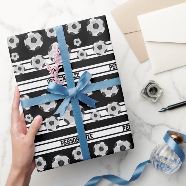 Papier Cadeau Balle de football noir et blanc (Cadeaux)