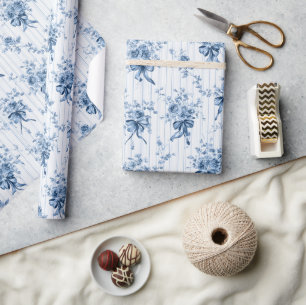 Papier Cadeau Bleu Moyen Et Coquette Blanche 