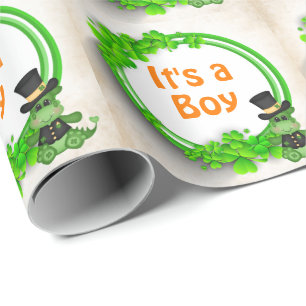 Papier Cadeau C'est un garçon mignon dragon dans Clovers Baby sh