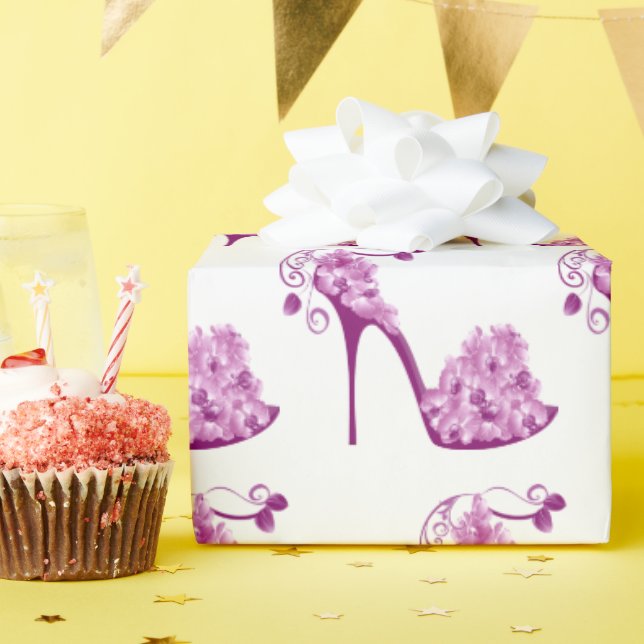 Papier Cadeau Chaussures à talon rose floral (Fête d'anniversaire)