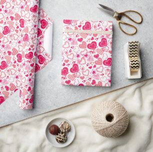 Papier Cadeau Coeurs d'Amour Motif Moderne Saint Valentin