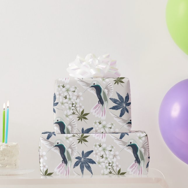 Papier Cadeau Colibris et fleurs blanches. (Cadeaux de fête)