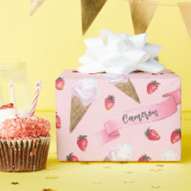 Cône de crème glacée de fraise personnalisée rose