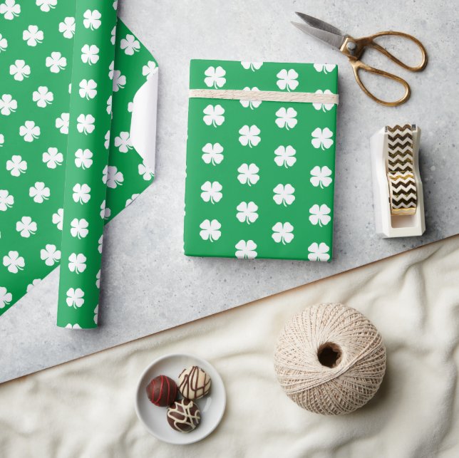 Papier Cadeau Cute Moderne Simple Shamrock Vert Lucky Cloches (Artisanat)