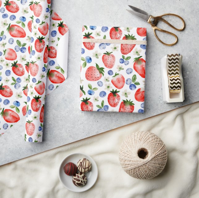 Papier Cadeau Cute Motif de fraise et bleuets (Artisanat)