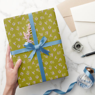 Papier Cadeau Delicate ‘Sprigs’ wrapping paper in olive green