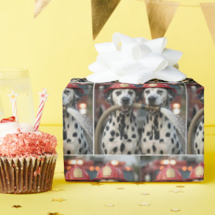 Papier Cadeau Deux chiens dalmatiens tenant un tuyau d'incendie
