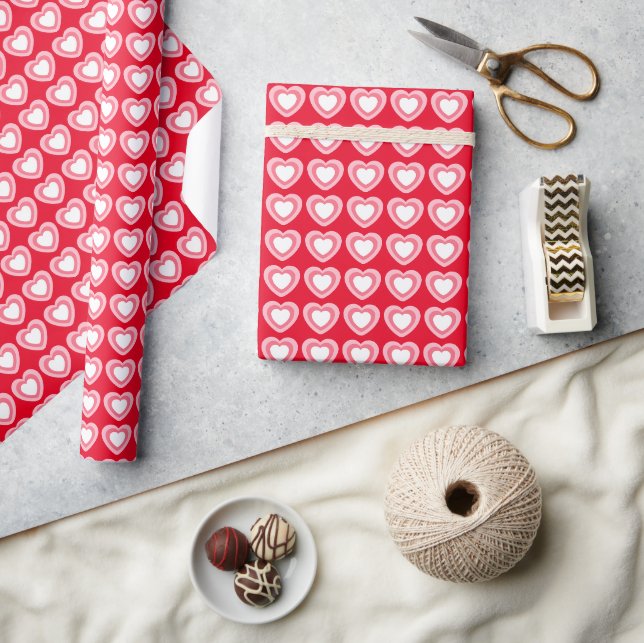 Papier Cadeau Elégant Red White Hearts Saint Valentin Motif (Artisanat)