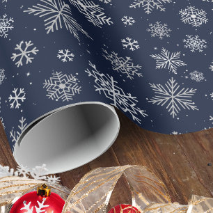 Papier Cadeau Élégants flocons d'argent sur le bleu nuit Noël