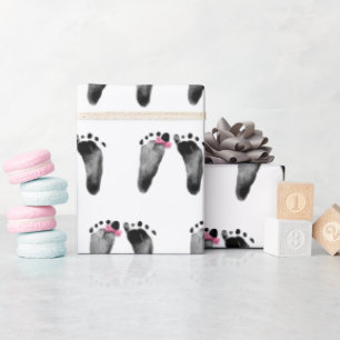 Papier Cadeau Empreintes Fille Bébé Avec Bow Rose