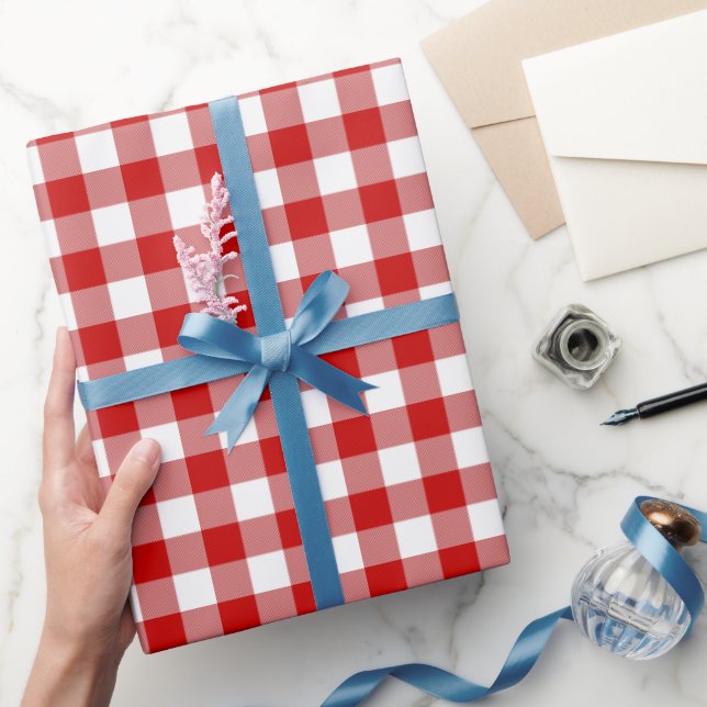 Papier Cadeau En vichy rouge et blanc (Cadeaux)