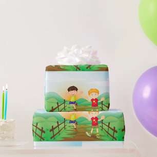 Papier Cadeau Enfants heureux jouant à l'extérieur