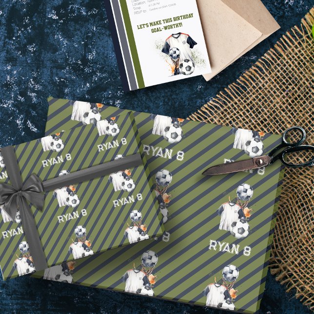 Papier Cadeau Enveloppe cadeau de thème de football personnalisa (Green Blue Striped Soccer Birthday Party Wrapping Paper)