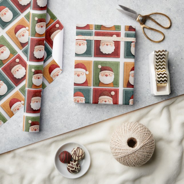 Papier Cadeau Festive Santa Pattern in Bright Blocks (Artisanat)