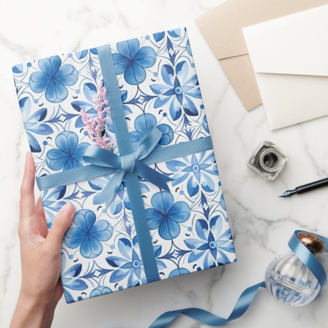 Papier Cadeau Fête de mariage Fleurs Blanches Bleues (Cadeaux)