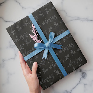 Papier Cadeau Feuillage noir et gris Votre nom de famille Noël