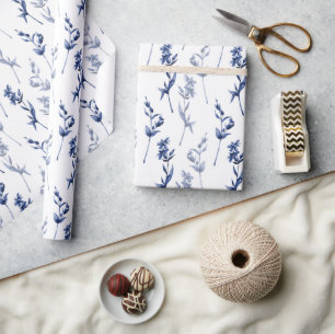 Papier Cadeau Fleurs Bleues Et Blances Sur Une Pierre