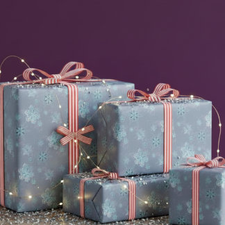 Papier Cadeau flocons de neige en bleu poussiéreux 