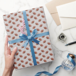 Papier Cadeau Footballs sur le gris cendré clair