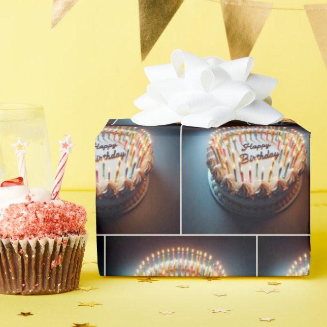 Papier Cadeau Gâteau d'anniversaire avec beaucoup de bougies (Fête d'anniversaire)