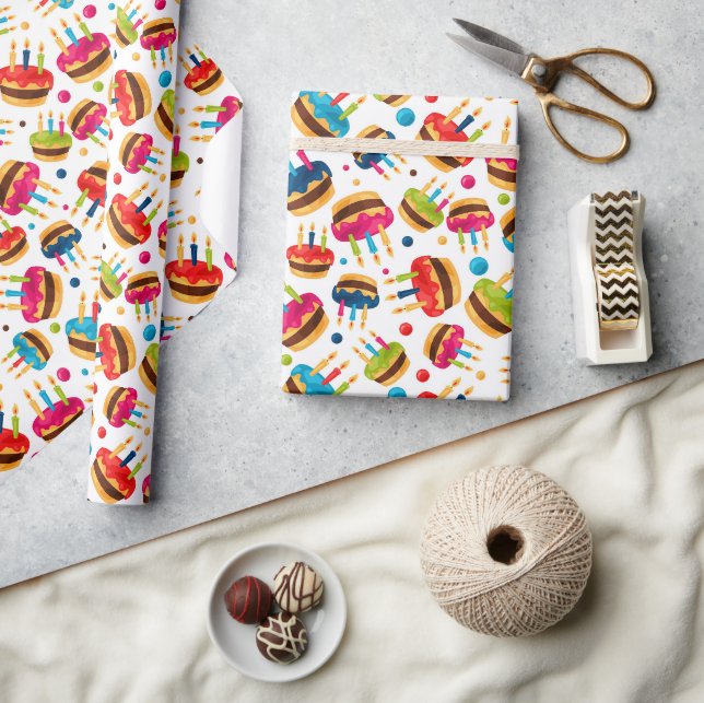 Papier Cadeau Gâteaux d'anniversaire (Artisanat)