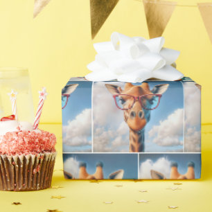 Papier Cadeau Giraffe portant des lunettes rouges