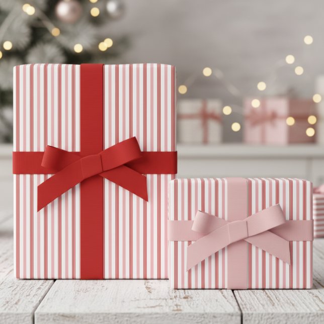 Papier Cadeau Girly Pink and Red Candy Cane Pinstripe Pattern (Cute Modern Girly Pink and Red Candy Cane Pinstripe Pattern Christmas Wrapping Paper for Kids Xmas)
