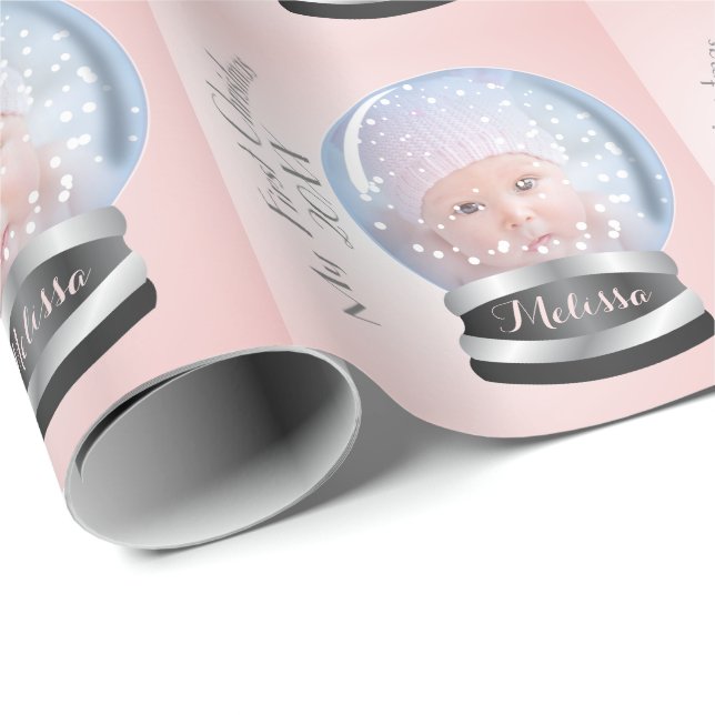 Papier Cadeau Globe des neiges Pink Girl Baby's 1st Christmas Ph (Coin rond)