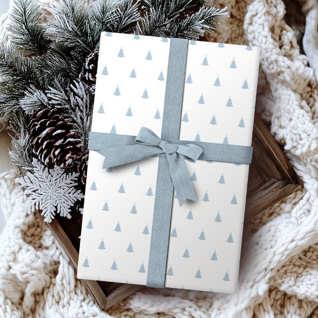 Papier Cadeau Hiver Bleu Et Blanc Arbre De Noël Vacances Envelop (Winter Blue And White Christmas Tree Holiday Wrapp Wrapping Paper)