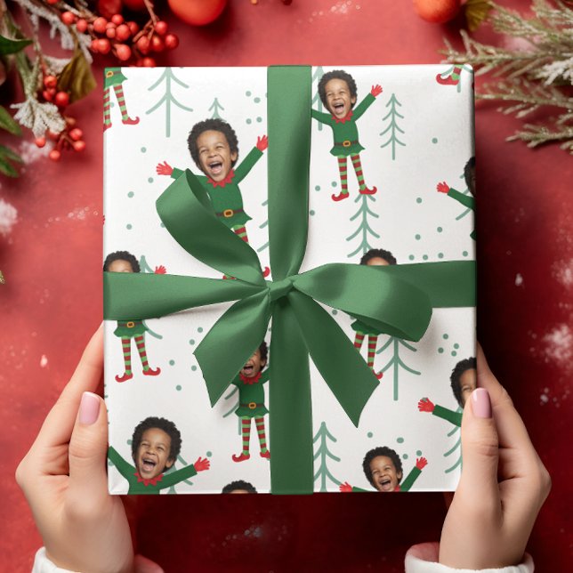 Papier Cadeau Le visage et le nom de l'enfant Elf Christmas Funn (Little Elf Custom Kid's Face Funny Christmas Wrapping Paper)