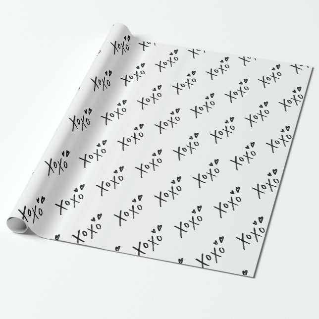 Papier Cadeau Lettrage XOXO simple en Motif noir (Déroulé)