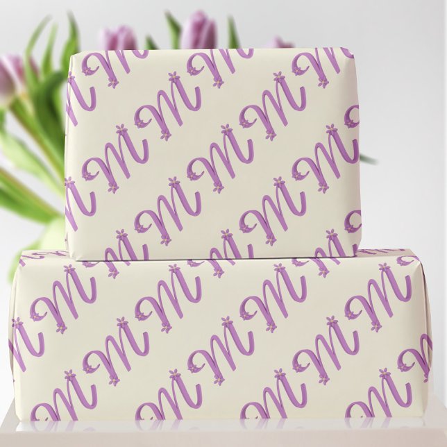 Papier Cadeau Lettre rose M monogramme sur papier d'enveloppemen (Perfect wrapping paper for your Mom for Mother's Day or her Birthday)