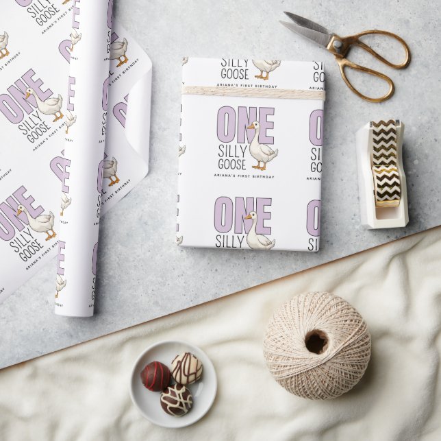 Papier Cadeau Lilac Moderne Personnalisé Une Oie Ridicule Premie (Artisanat)