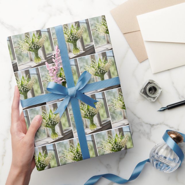 Papier Cadeau Lily Du Bouquet De La Vallée (Cadeaux)