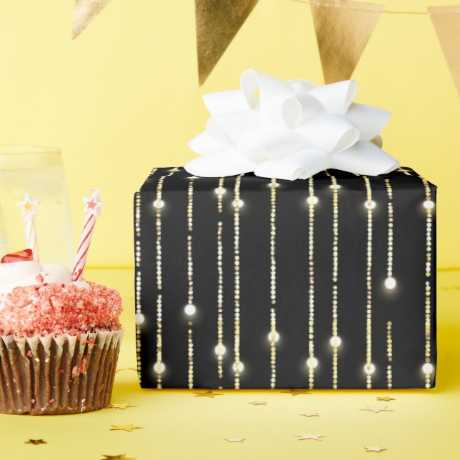 Papier Cadeau Lumières Étincelantes Or Sur Noir (Fête d'anniversaire)