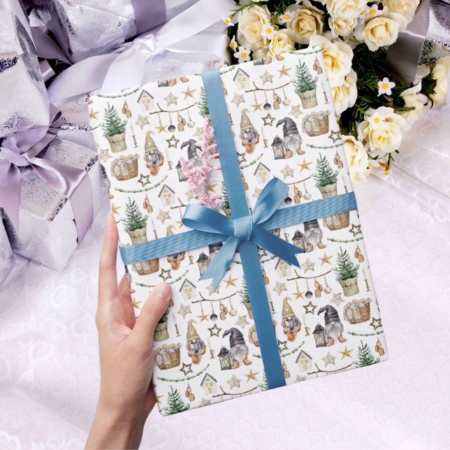 Papier Cadeau Maison de ferme gnomes de Noël scandi (Créateur téléchargé)