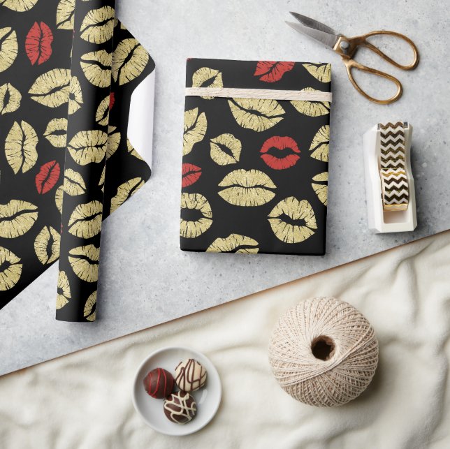 Papier Cadeau Mariage Fête de Mariée Rouge Or Noir Lèvres Baiser (Artisanat)