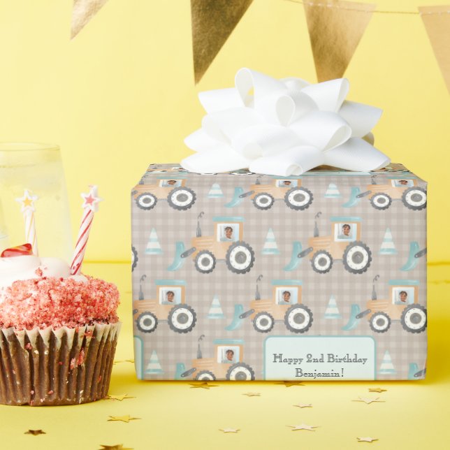 Papier Cadeau Mauve En vichy tracteur de ferme prélevé Nom photo (Fête d'anniversaire)