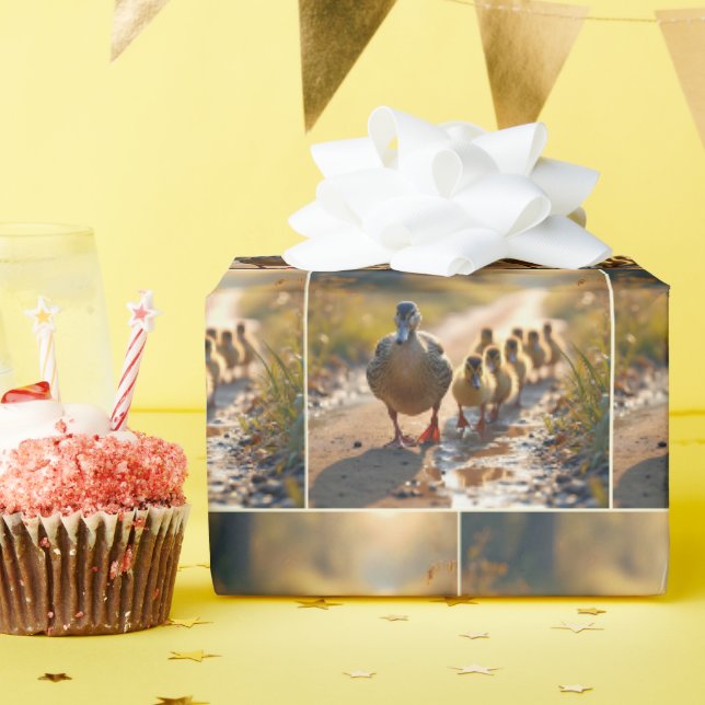 Papier Cadeau Mère Mallard Canard Avec Collier (Fête d'anniversaire)