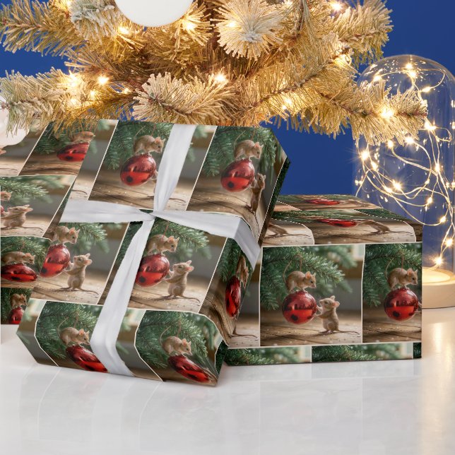 Papier Cadeau Mice sur un ornement de Noël rouge (Vacances)