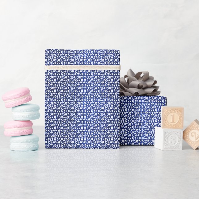 Papier Cadeau Modèle floral blanc et marine (Baby Shower)