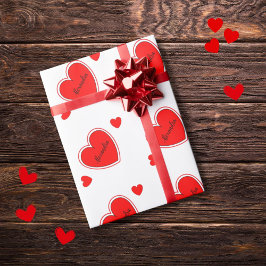 Papier Cadeau Motif coeur rouge nom personnalisé sur blanc