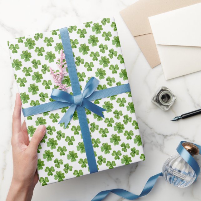 Papier Cadeau Motif de trèfle chanceux mignon (Cadeaux)