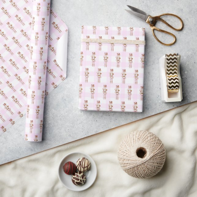 Papier Cadeau Noël rose En vichy Casse-Noisette (Artisanat)