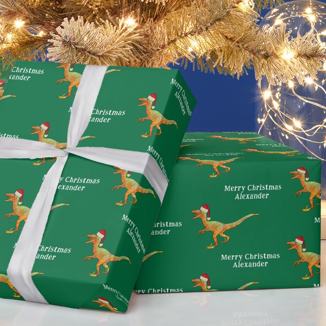 Papier Cadeau Nom du garçon personnalisé Raptor de dinosaure de  (Personalized boy name merry Christmas dinosaur green wrapping paper fun Velociraptor in a Santa Hat)