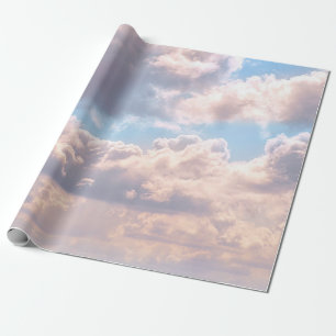 Papier Cadeau Nuages fluffés roses illuminés dans un ciel bleu