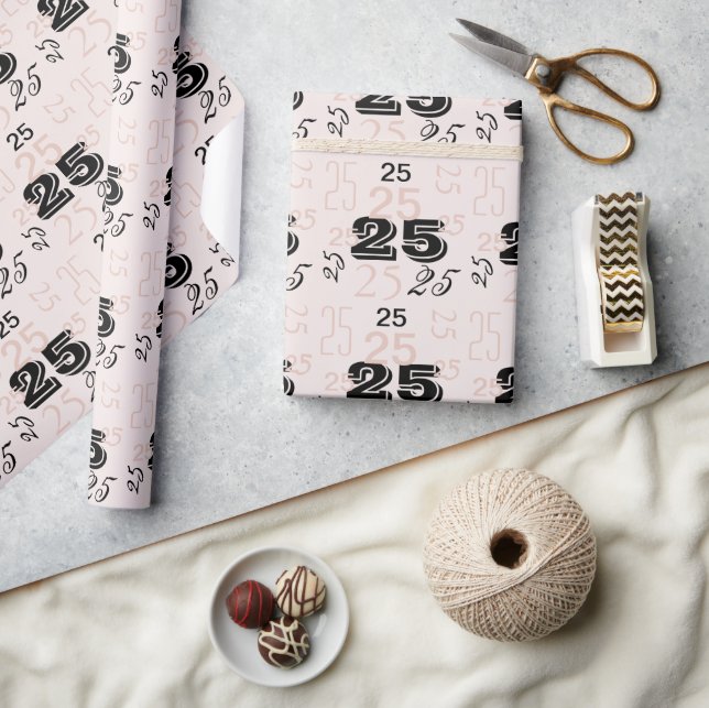 Papier Cadeau Numéros de coquille noire rose pâle Personnalisés (Artisanat)