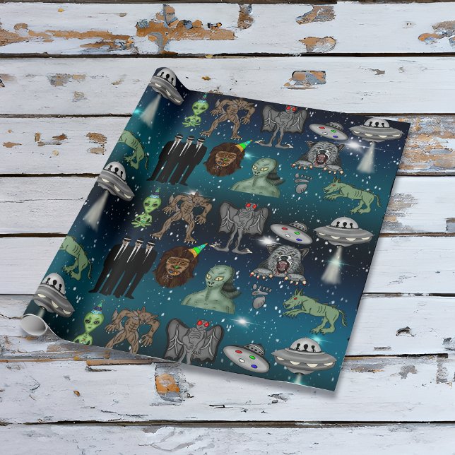 Papier Cadeau OVNI, Alien, Bigfoot Cryptid Birthday (Créateur téléchargé)